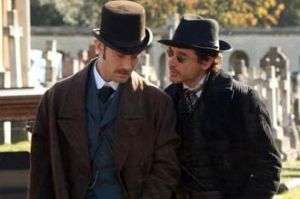 James Coyne Menjadi Penulis Naskah 