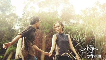 Gallery Ketika Angin Bicara Pada Awan