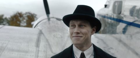 Gallery Munich: The Edge of War