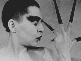 Poster Loading Ludwig